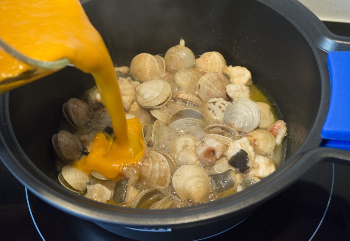 Receta de sopa de pescado a la vasca paso a paso