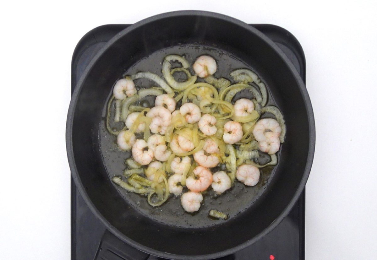 Tortilla de gambas. Una receta lista en 15 minutos