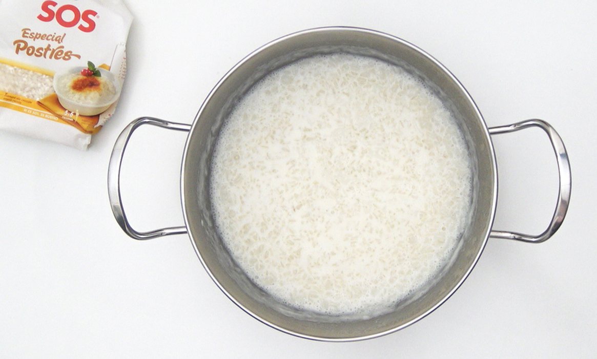 Arroz con leche de coco y mango