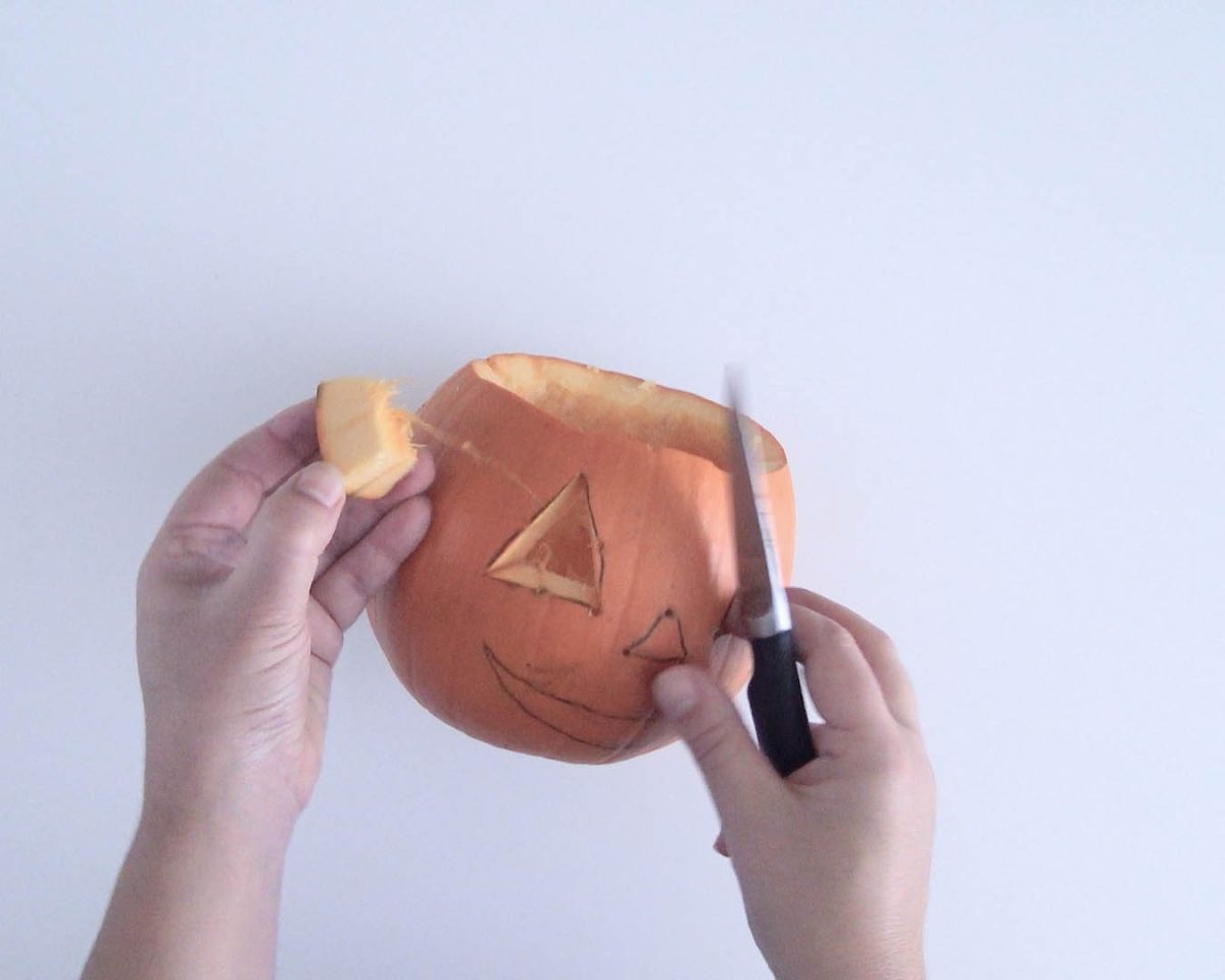 cómo decorar una calabaza paso 10