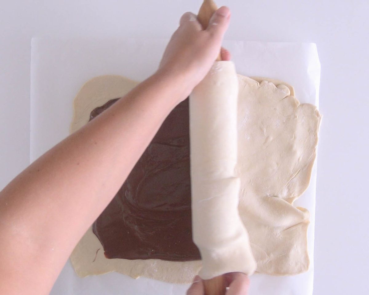 hojaldre relleno de chocolate paso 4