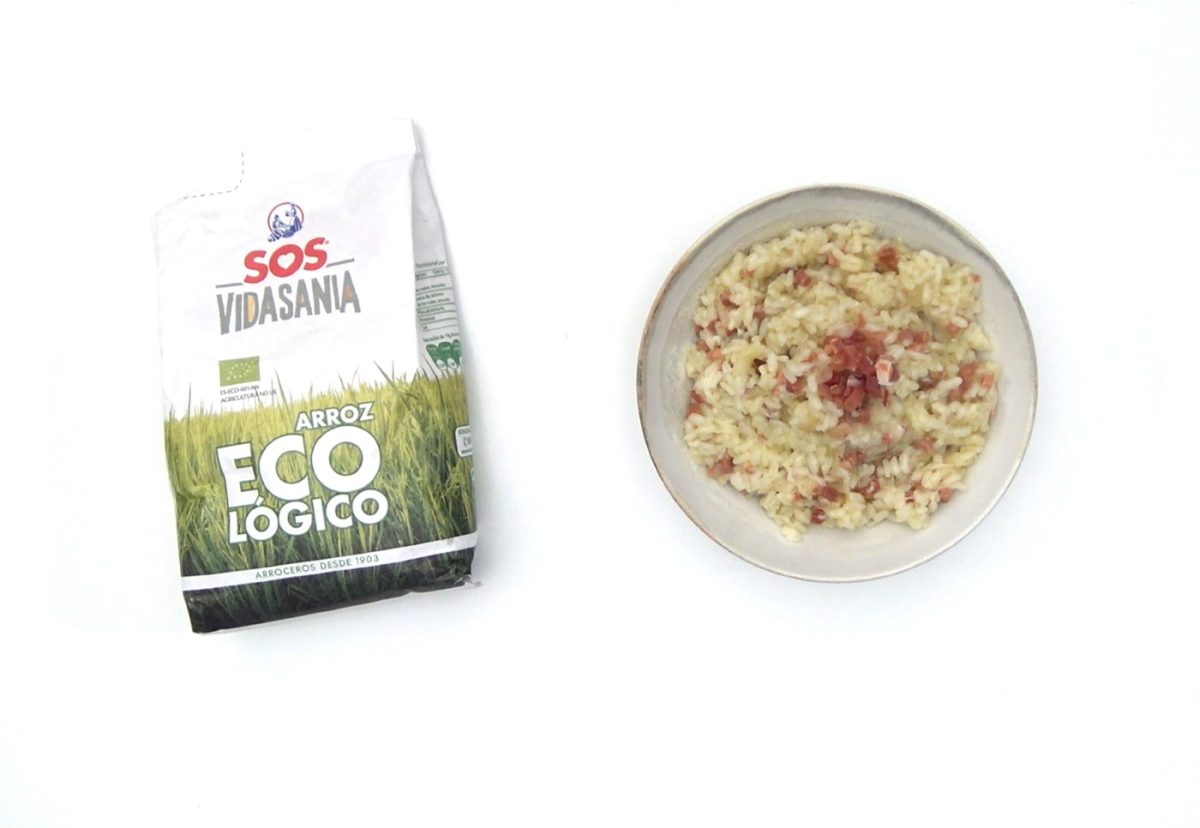 Arroz con jamón y queso. Un plato fácil y delicioso