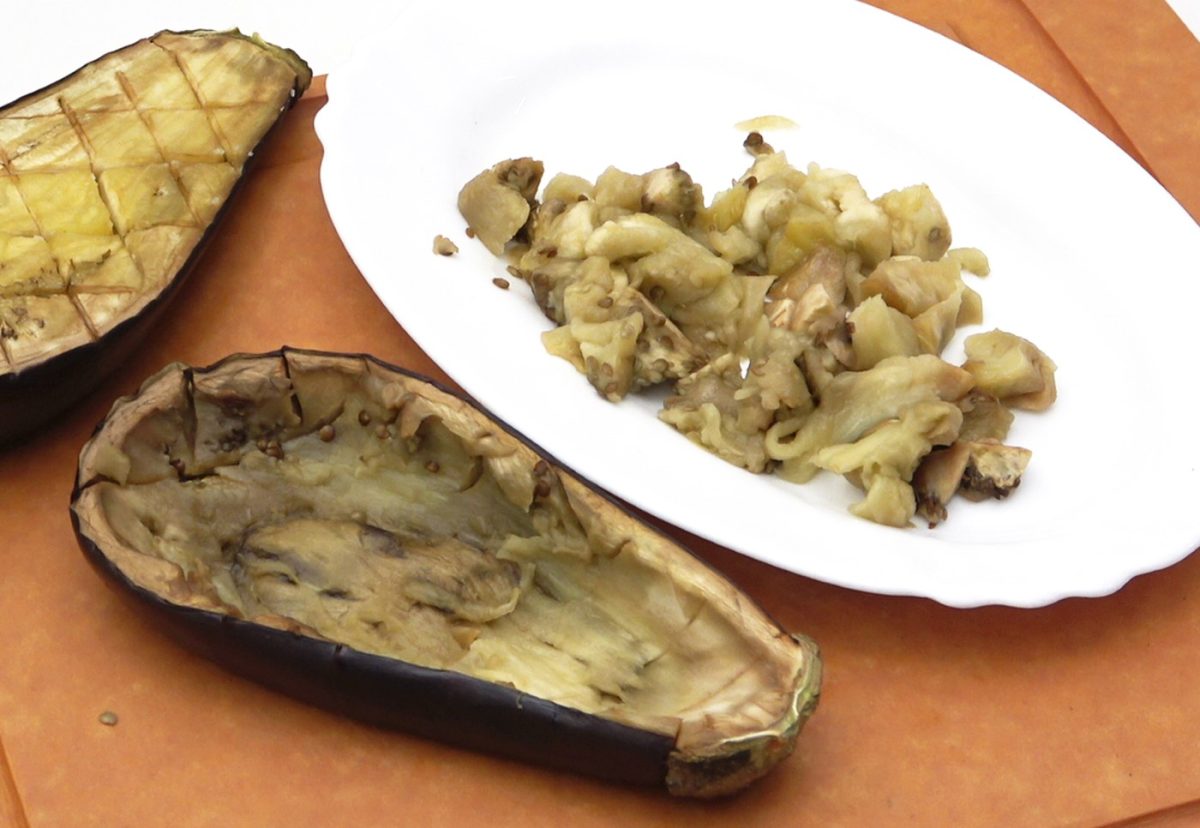 Berenjenas rellenas de verduras paso a paso