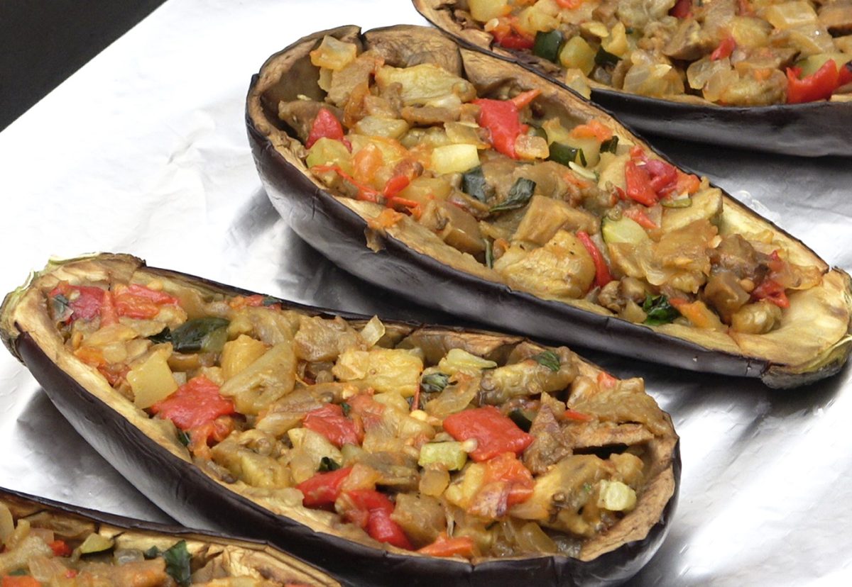 Berenjenas rellenas de verduras paso a paso
