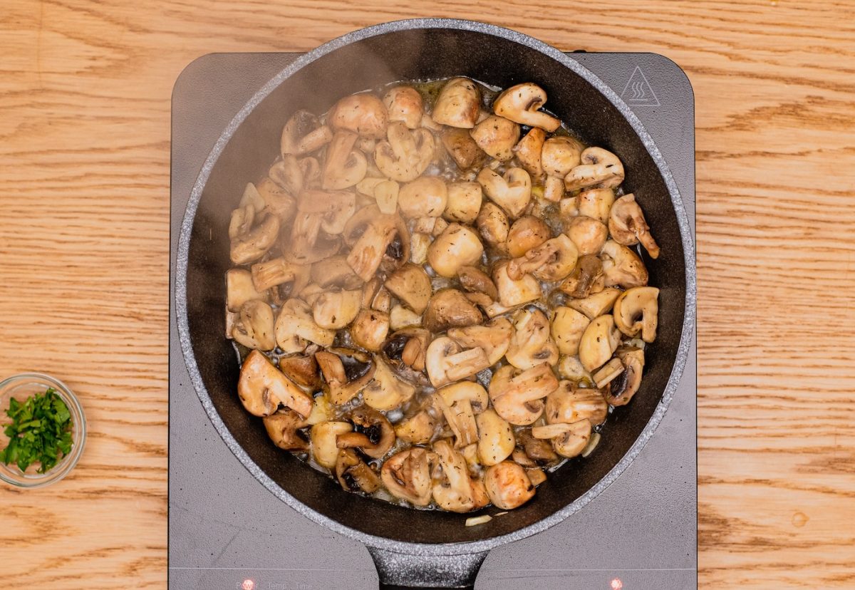 Champiñones al ajillo. Perfectos para una tapa