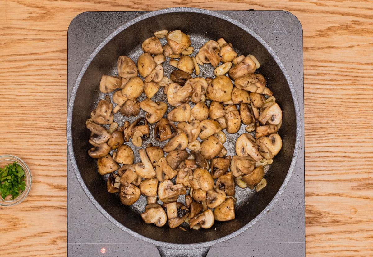 Champiñones al ajillo. Perfectos para una tapa