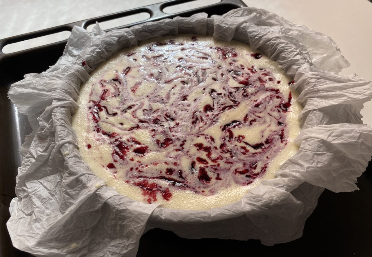 Cheesecake de arándanos. Cremosa y única con un toque frutal