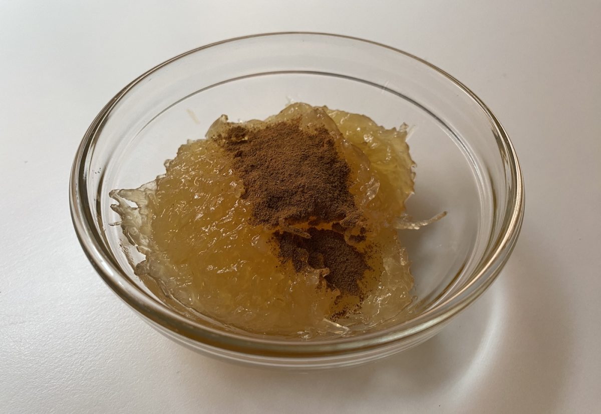 Cordiales murcianos. dulce tradicional con almendra y limón