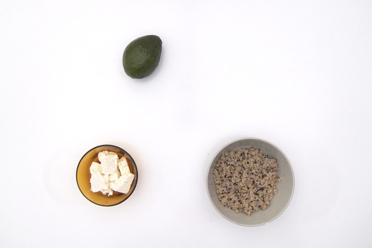 Ensalada de endivias con quinoa y aguacate