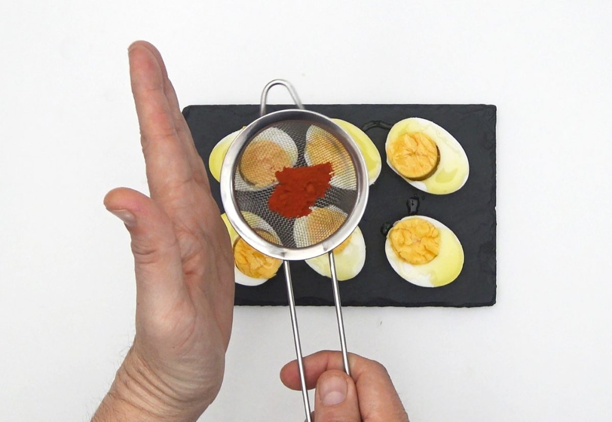 Huevos a la gallega. Una tapa lista en 15 minutos