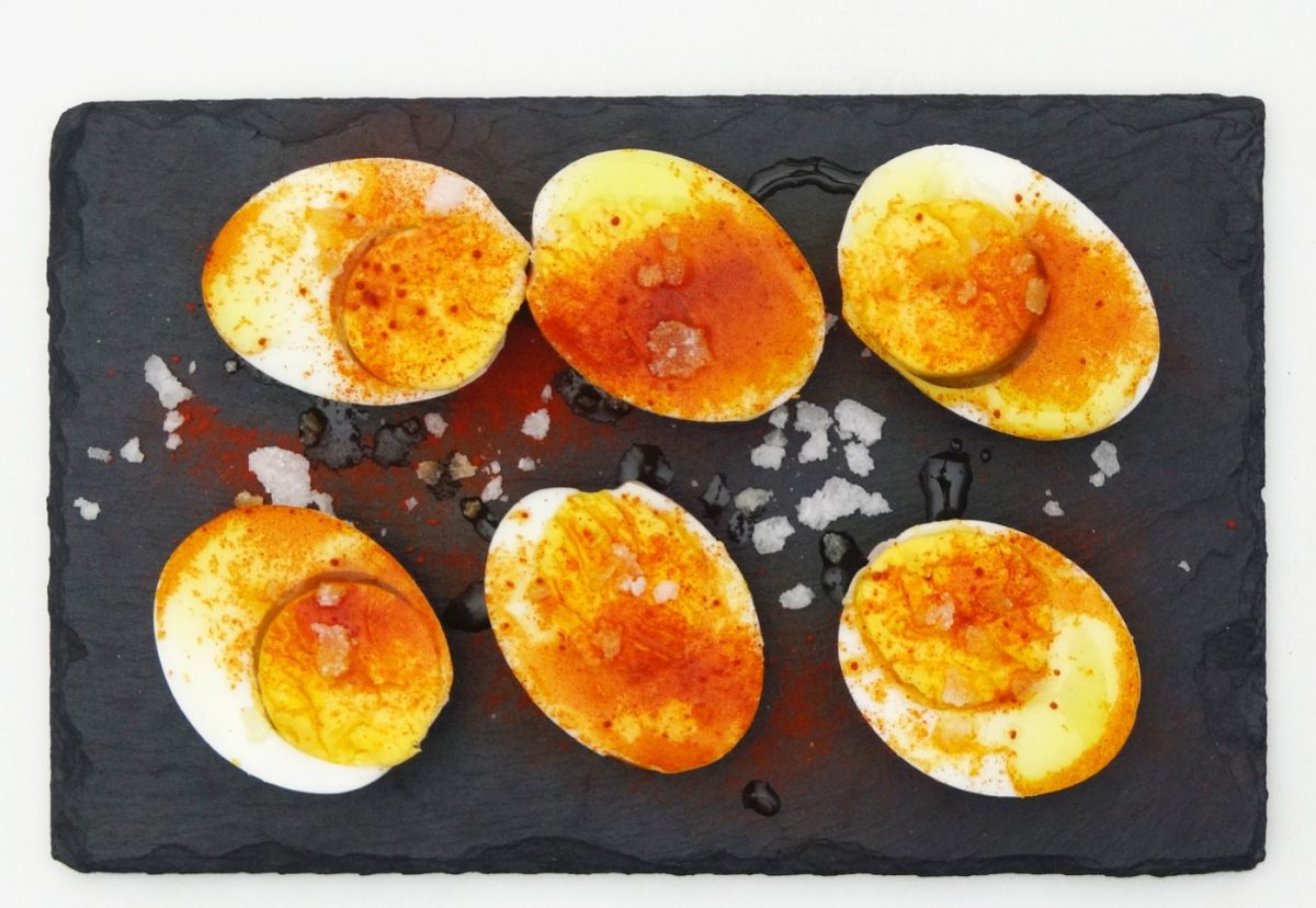 Huevos a la gallega. Una tapa lista en 15 minutos