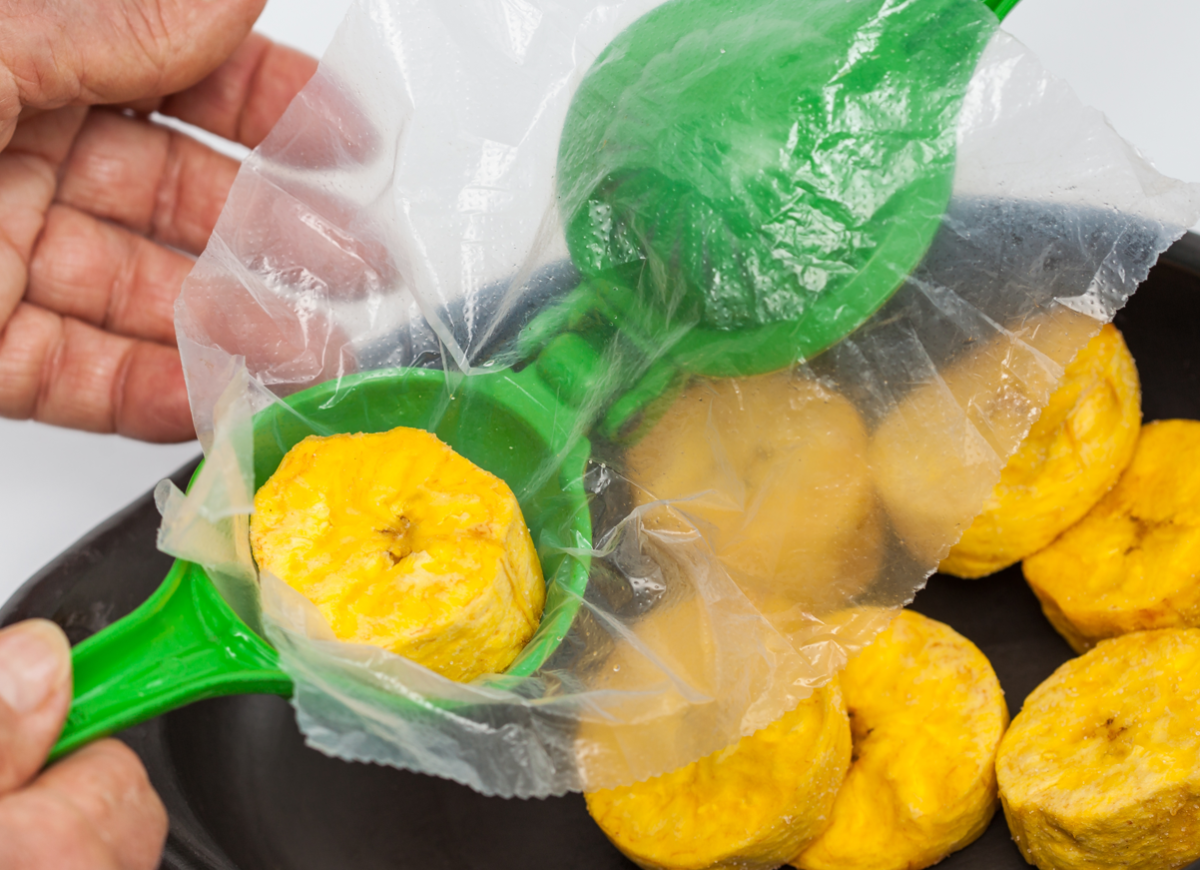 Patacones o tostones de plátano macho. Consejos para que te queden perfectos