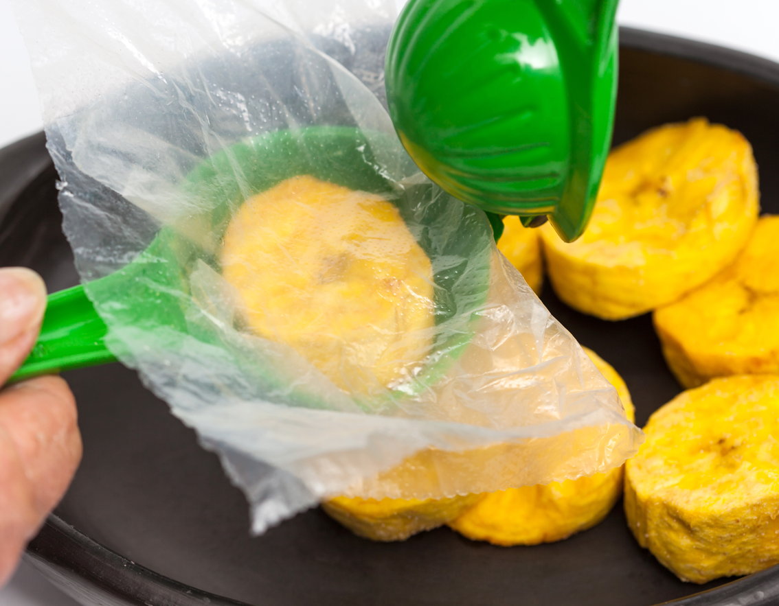 Patacones o tostones de plátano macho. Consejos para que te queden perfectos