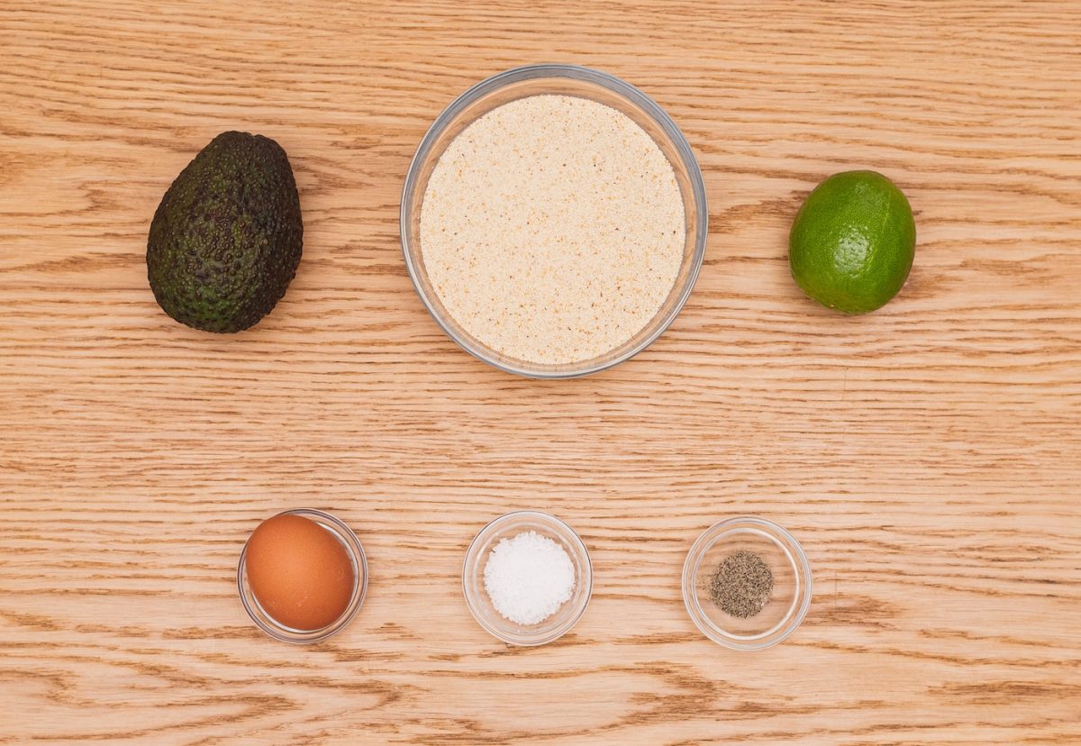 3 snacks o bocaditos hechos con aguacate. Tapas rápidas y deliciosas
