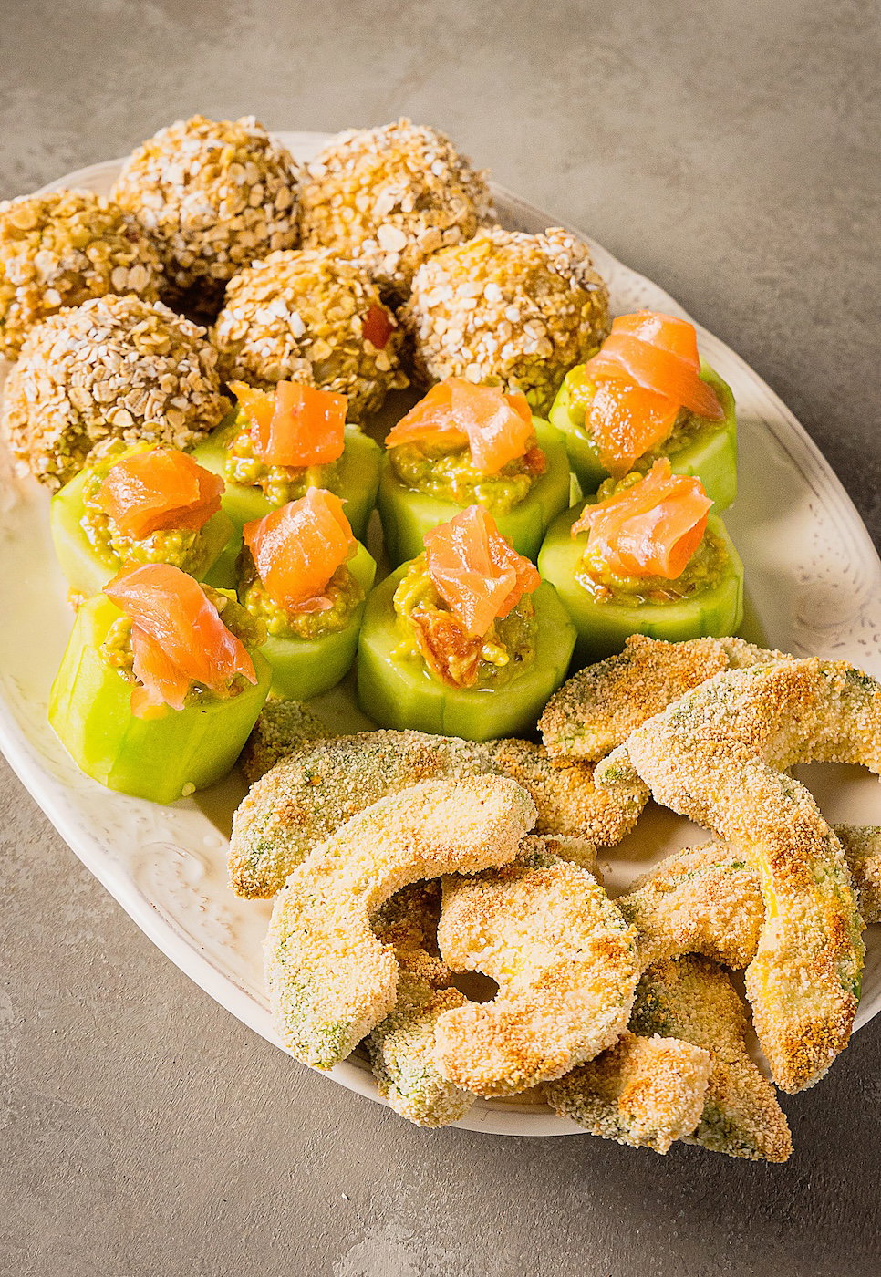 3 snacks o bocaditos hechos con aguacate. Tapas rápidas y deliciosas