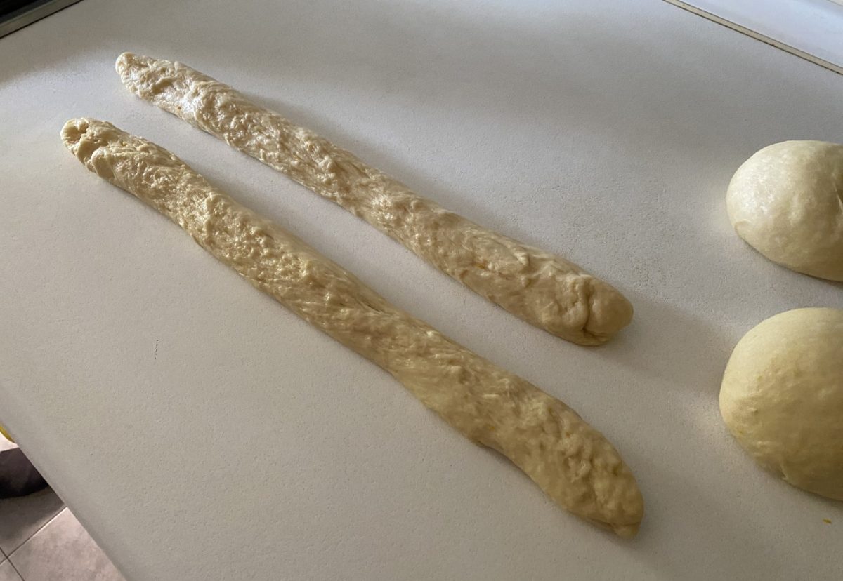 Cómo hacer la trenza de huevo o pan de ovo gallego