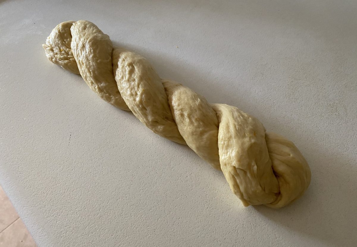 Cómo hacer la trenza de huevo o pan de ovo gallego