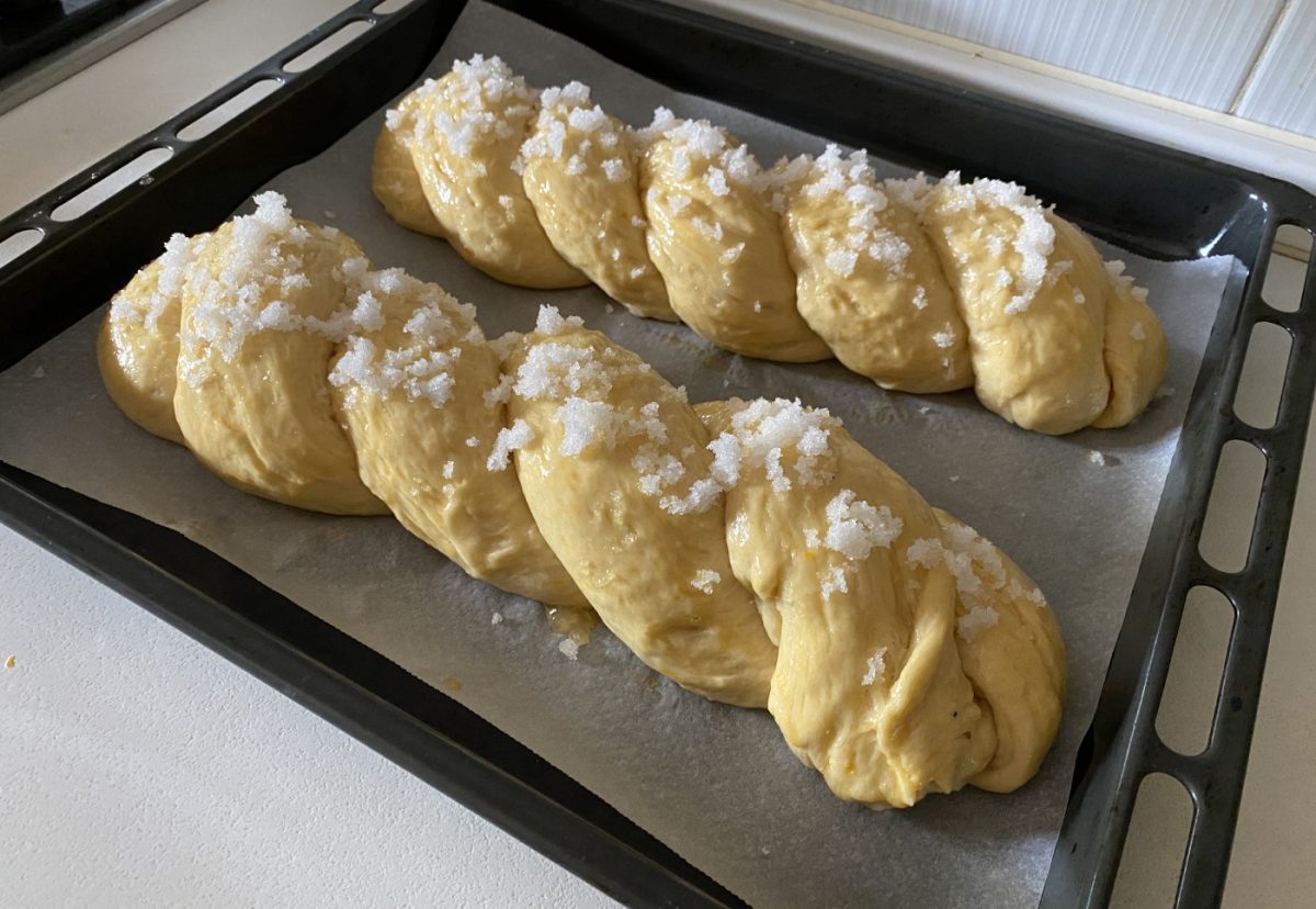 Cómo hacer la trenza de huevo o pan de ovo gallego