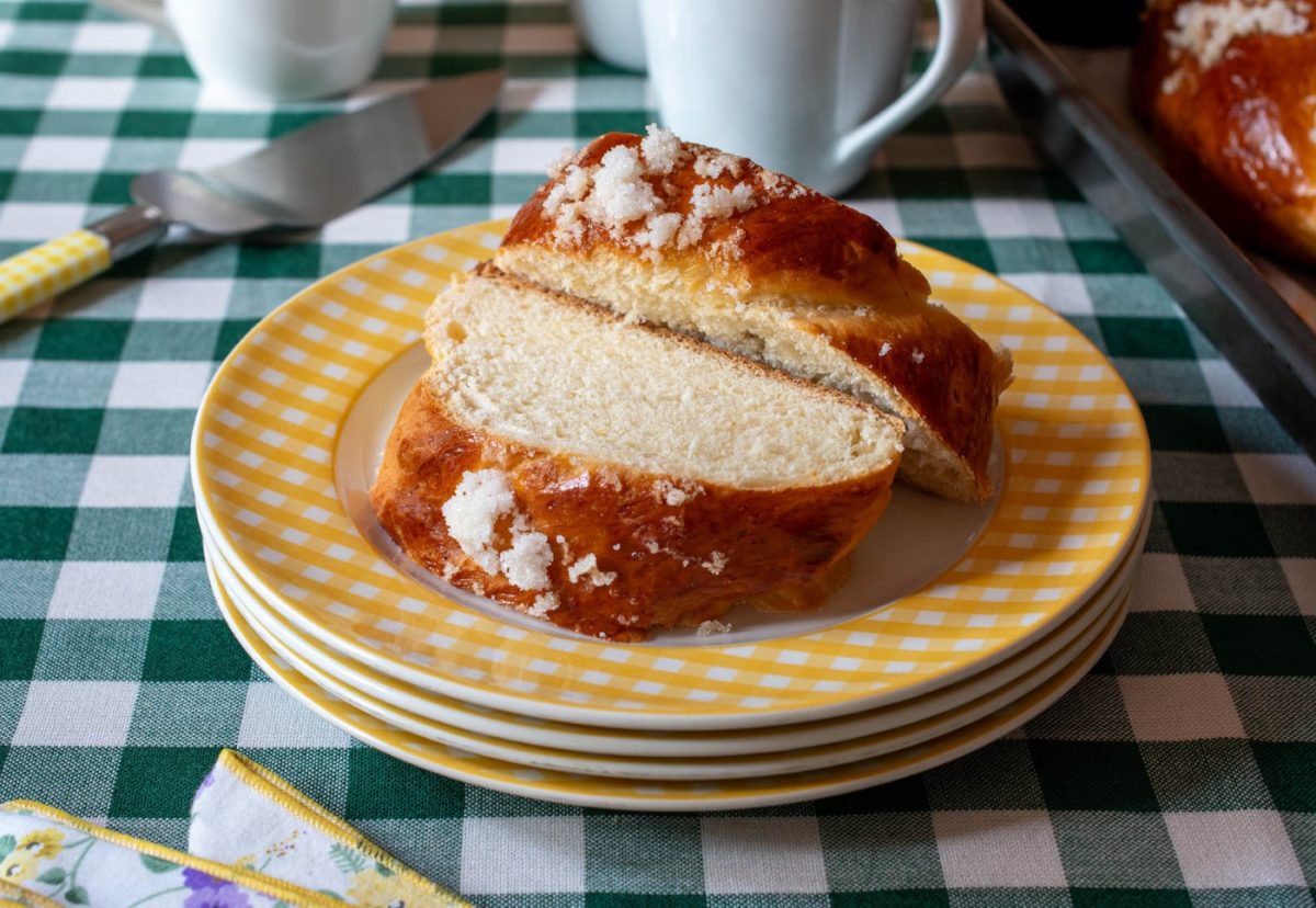 Cómo hacer la trenza de huevo o pan de ovo gallego