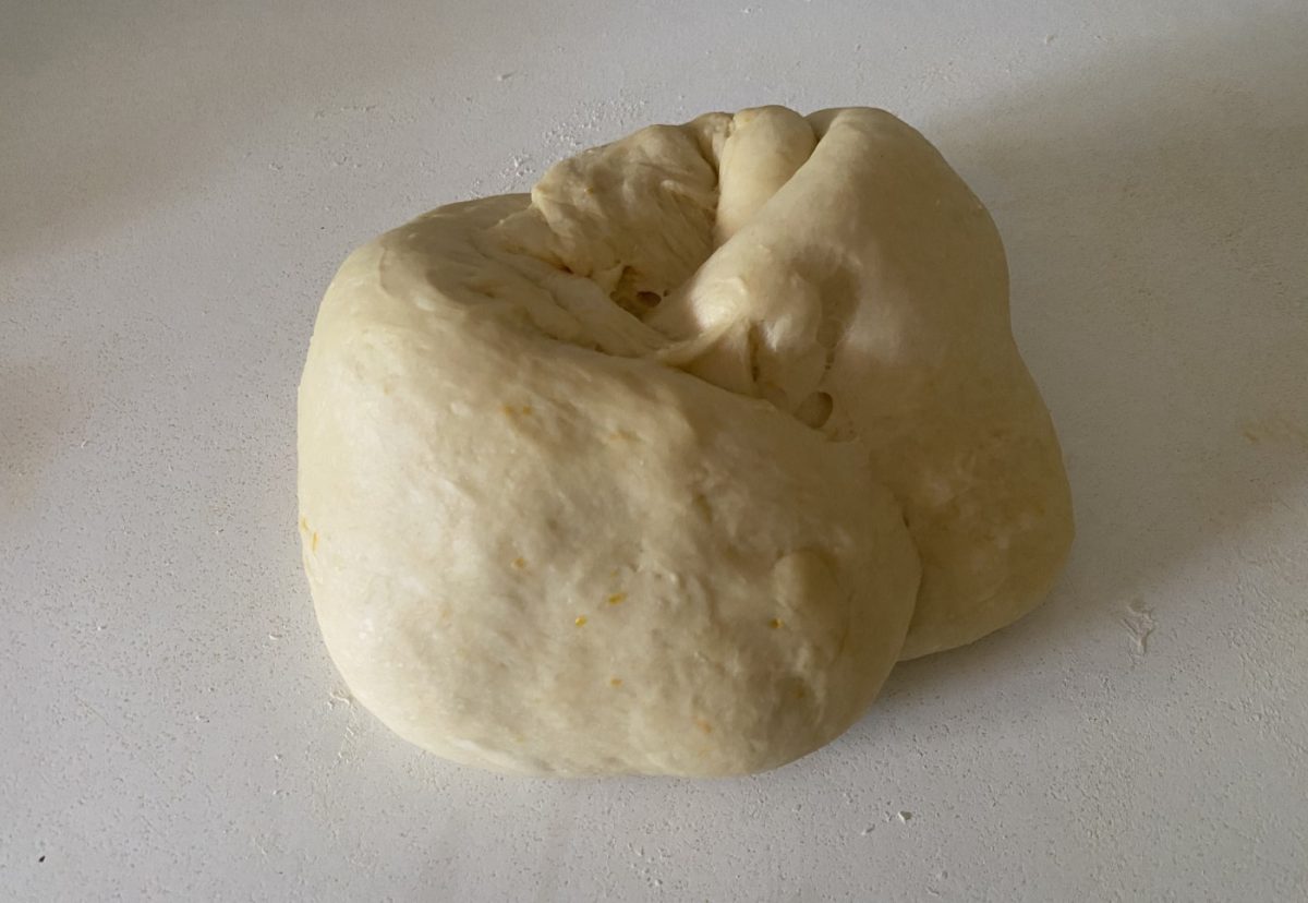 Cómo hacer la trenza de huevo o pan de ovo gallego
