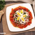 Zorongollo extremeño, ensalada tradicional con pimientos asados