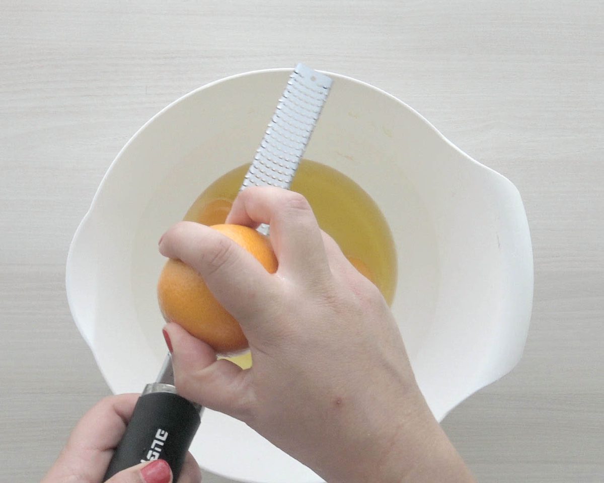 bizcocho de yogur con naranja paso 7