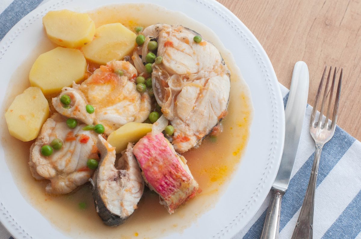 caldeirada de pescado paso 16