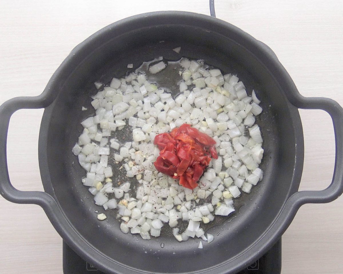 Cazuela de fideos con almejas paso 11