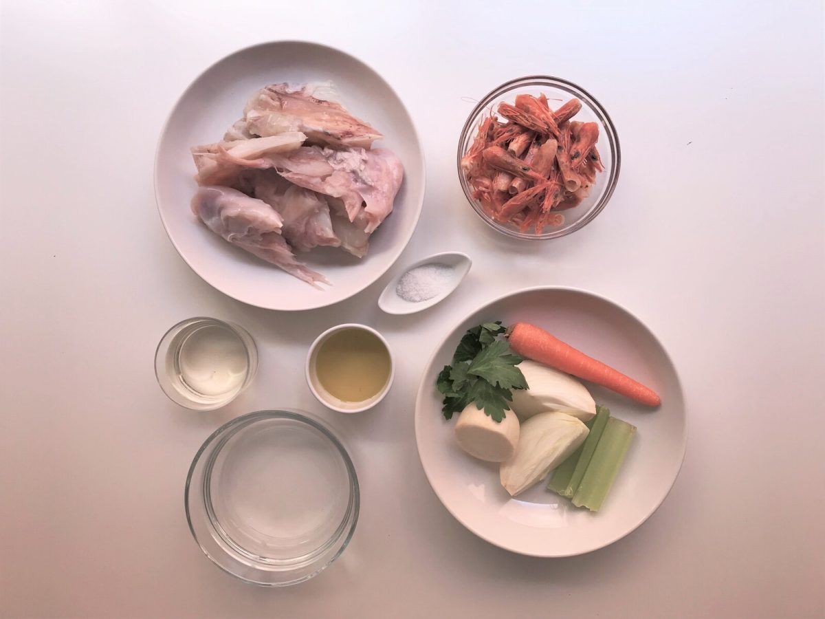 fumet o caldo de pescado paso 1
