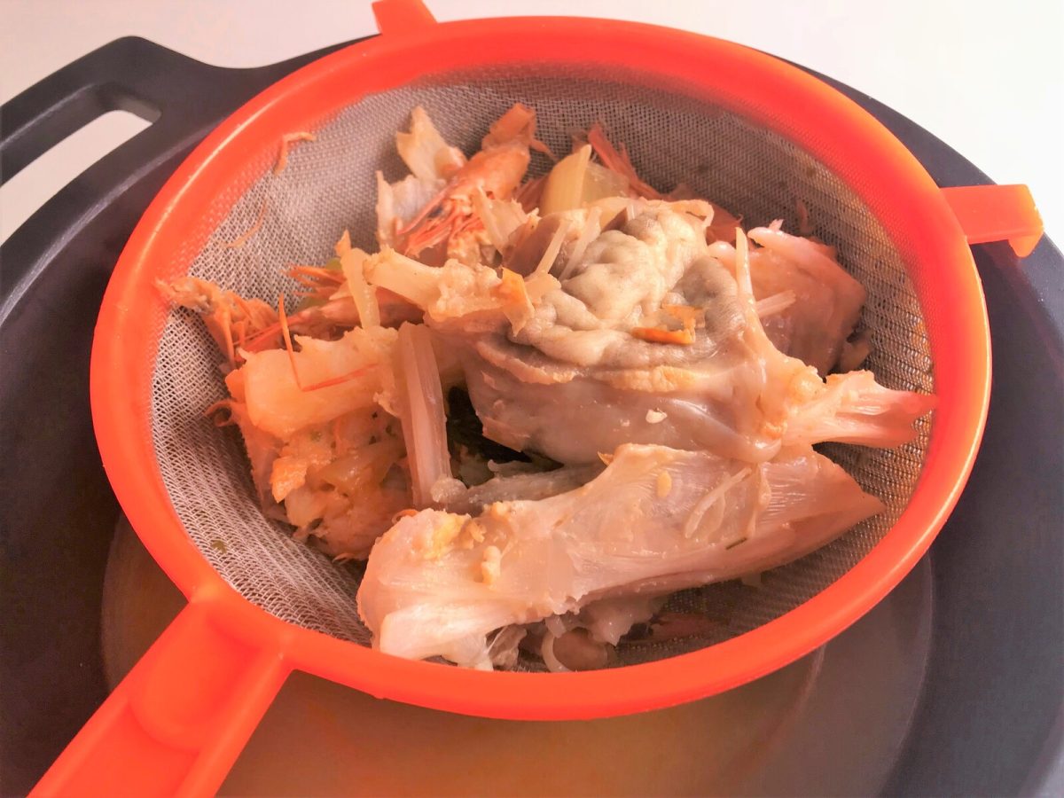 fumet o caldo de pescado paso 8