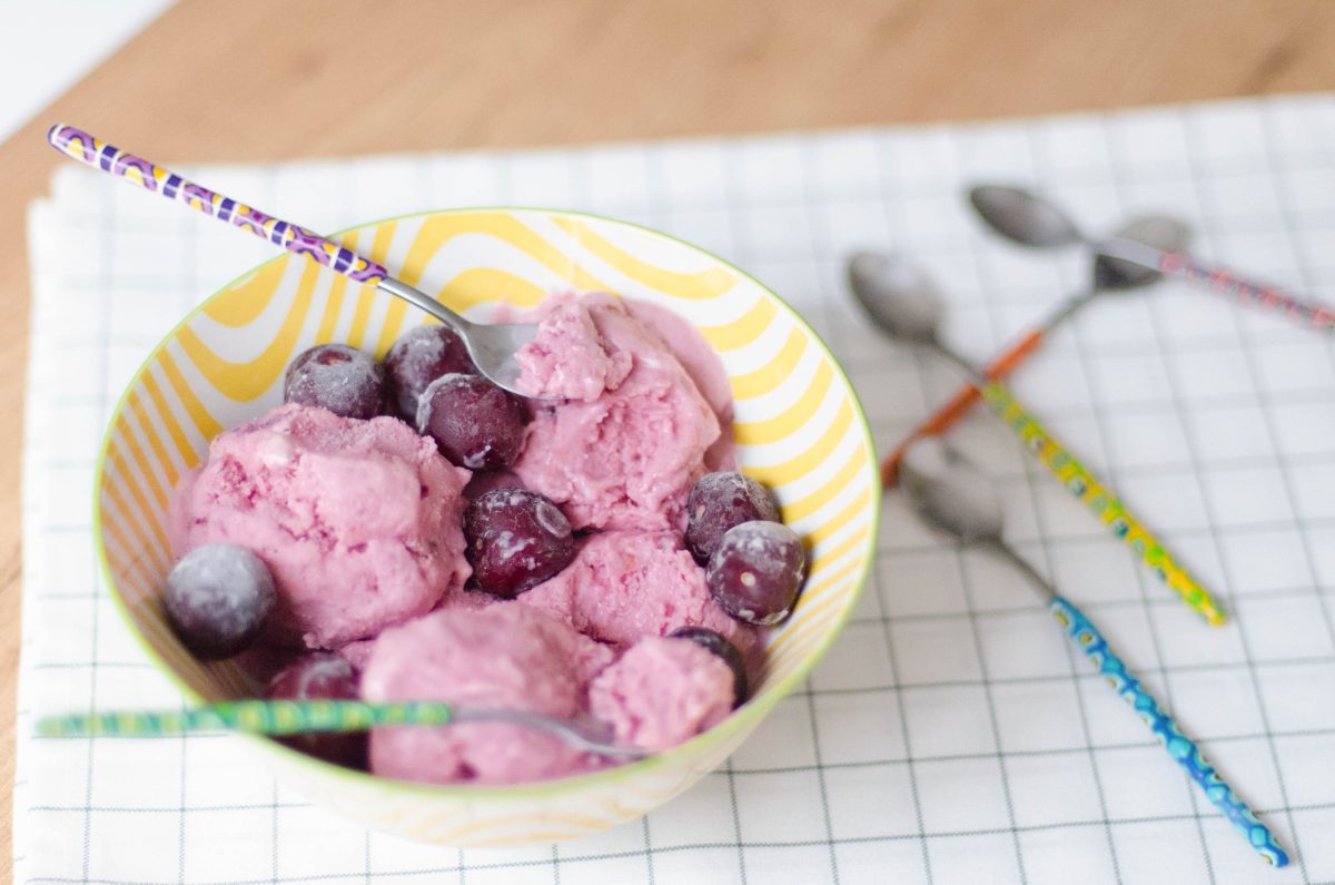 helado de cerezas picotas paso 16