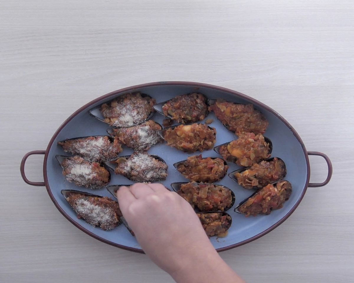mejillones gratinados a panadeira paso 17