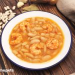 Alubias con langostinos. Receta fácil para disfrutar en casa