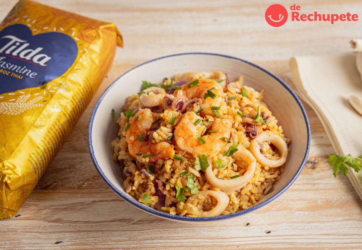 Arroz frito con curry estilo Thai. Fácil, rápido y exótico.