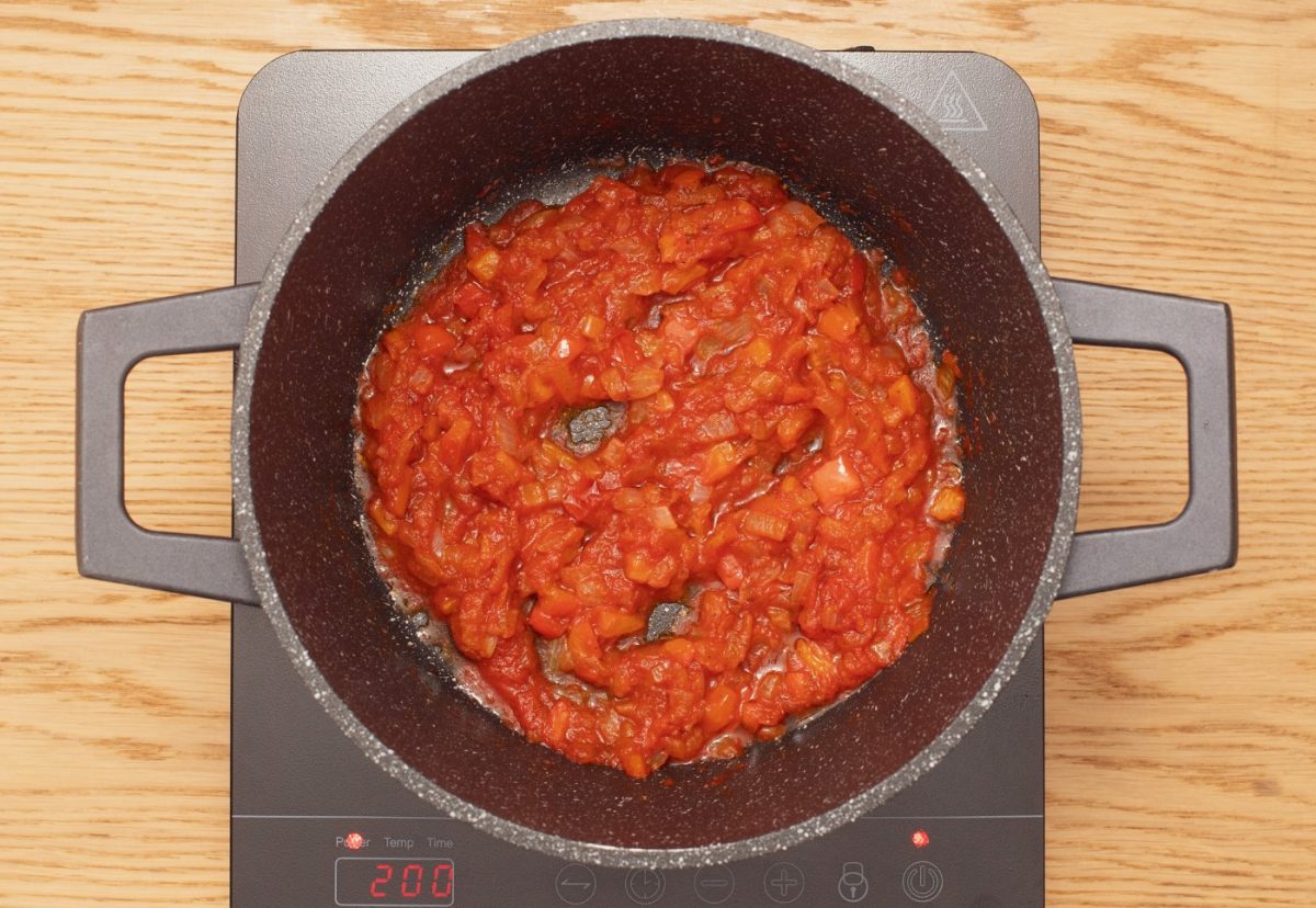Arroz con chorizo. Un plato rápido y delicioso paso a paso