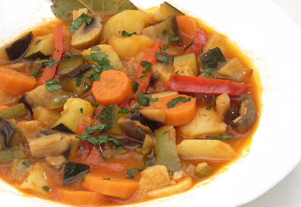Estofado de verduras. Receta saludable y fácil para cuidar tu dieta