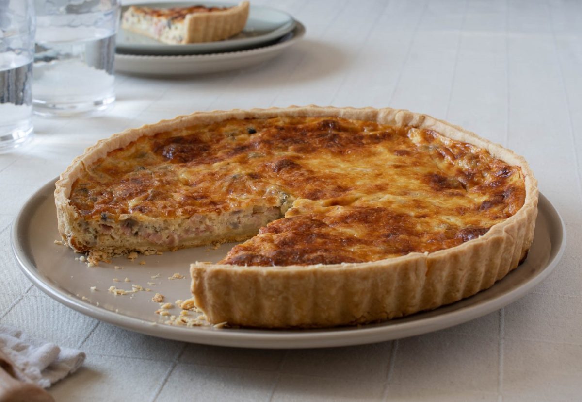 Quiche de jamón y queso con champiñones paso a paso