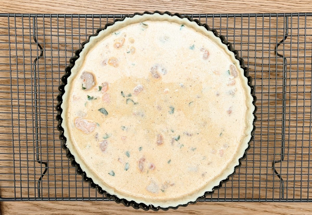 Quiche de merluza y salmón con langostinos