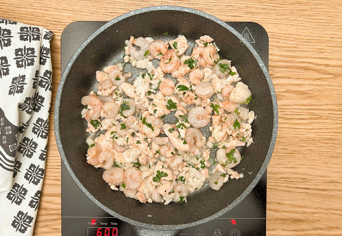 Quiche de merluza y salmón con langostinos