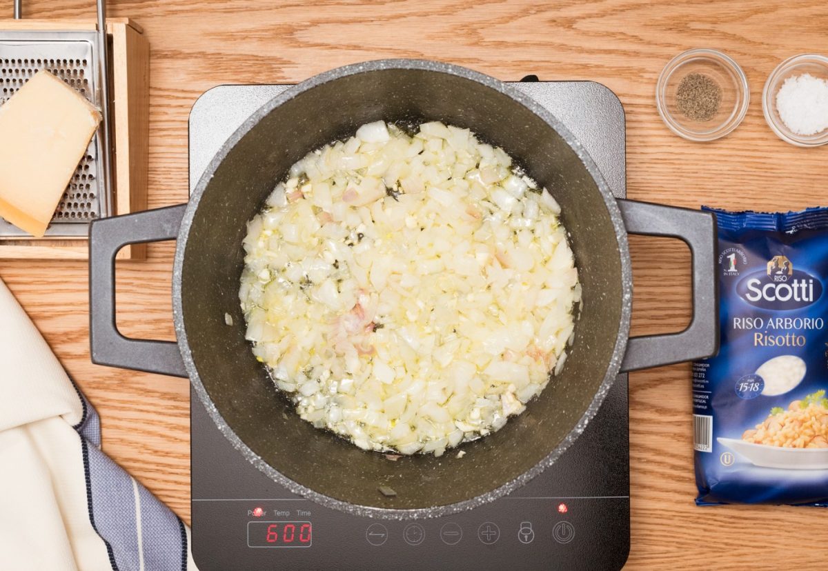 Risotto de espinacas. Receta fácil para un plato saludable