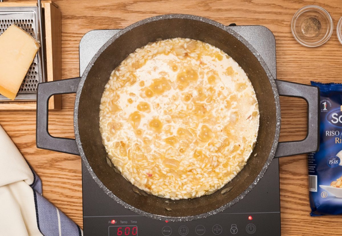 Risotto de espinacas. Receta fácil para un plato saludable