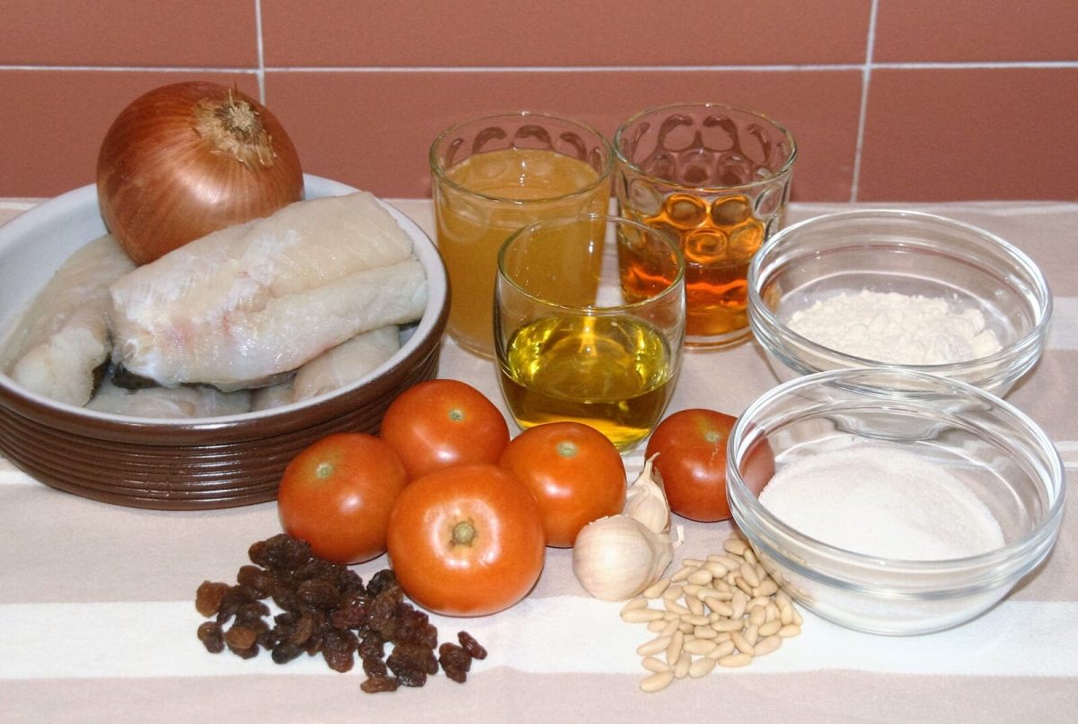 bacalao con piñones y pasas paso 1