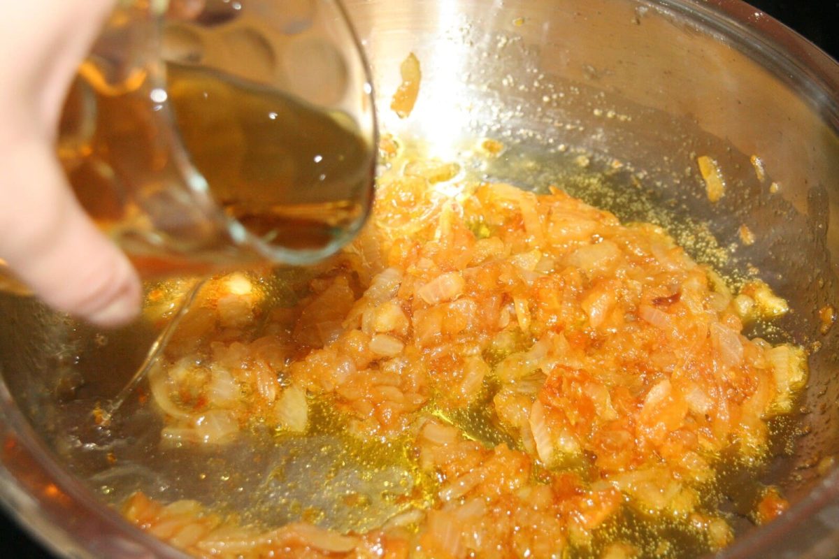 bacalao con piñones y pasas paso 14