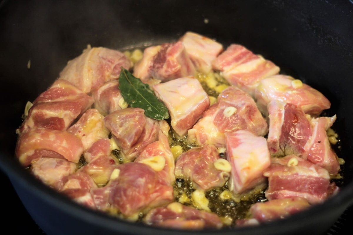 costilla de cerdo al ajillo paso 9