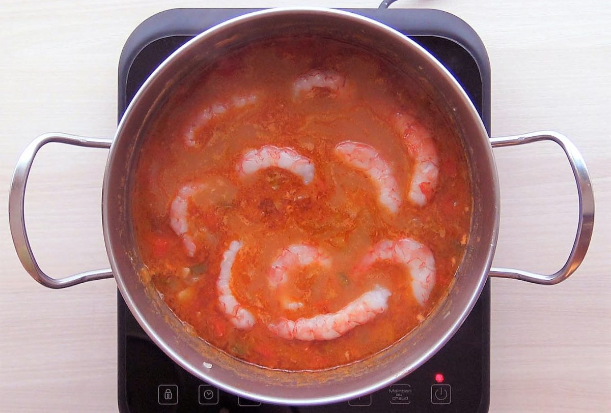 garbanzos con langostinos paso 16