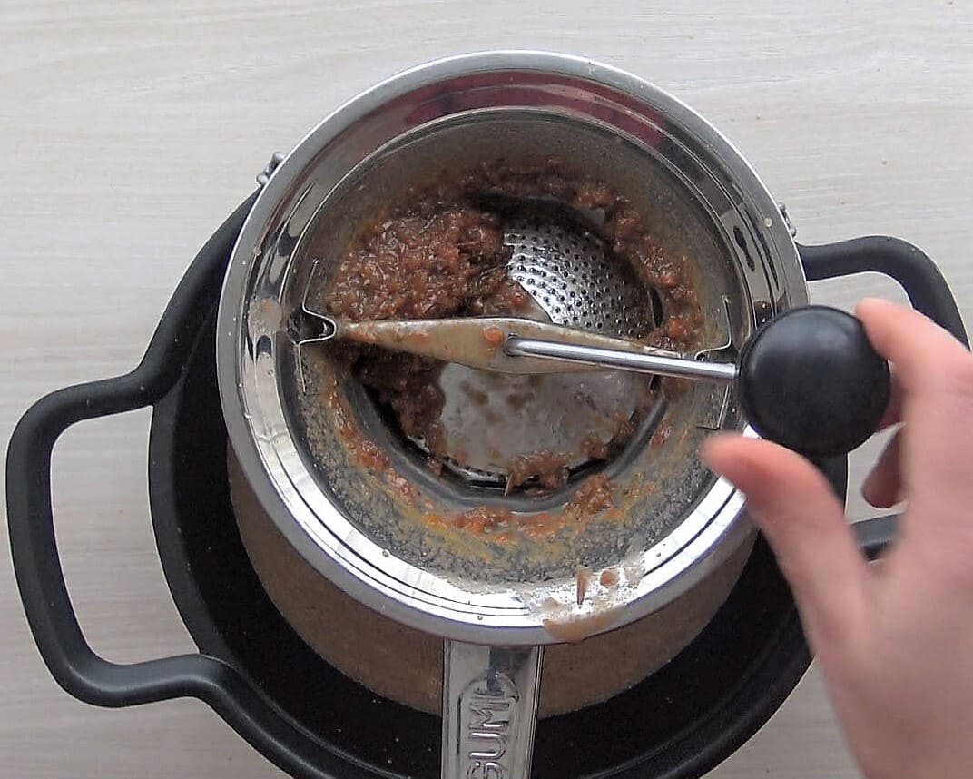 guiso de ternera con patatas receta de la abuela paso 17