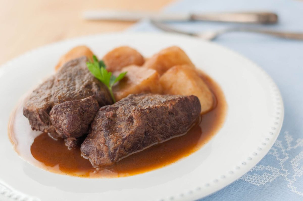 guiso de ternera con patatas receta de la abuela paso 22