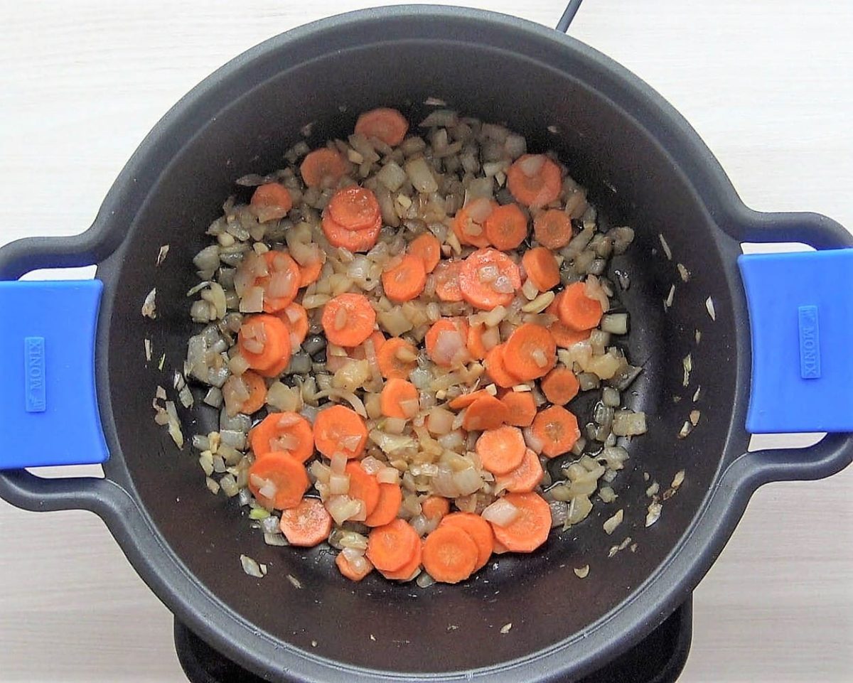 guiso de ternera con patatas receta de la abuela paso 8