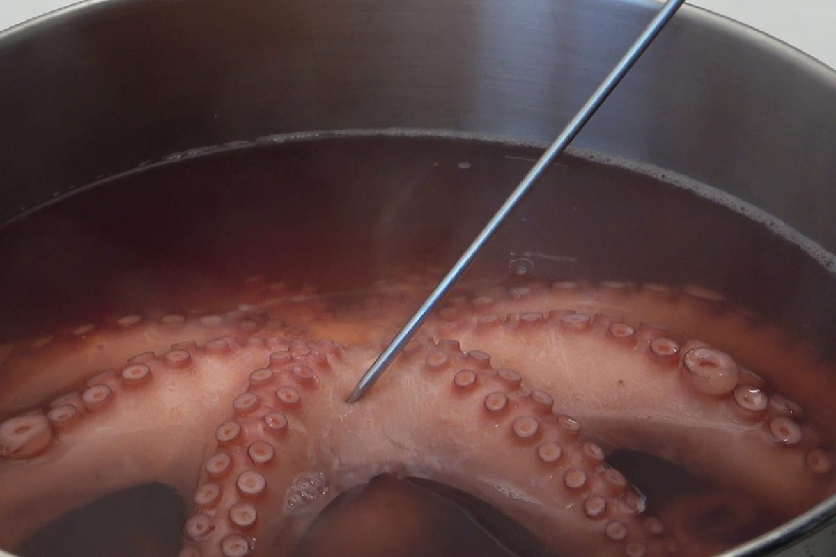 pulpo a feira paso 6