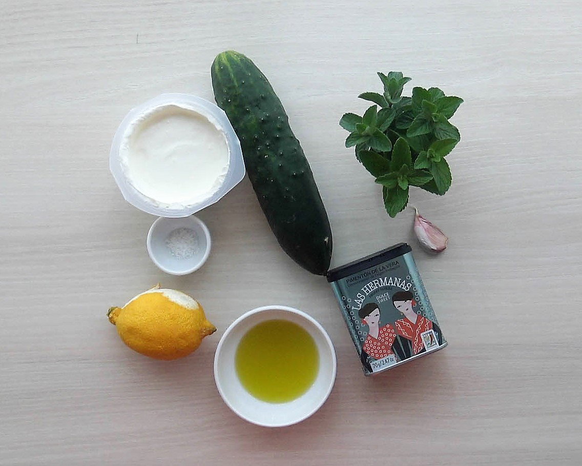 salsa tzatziki paso 1